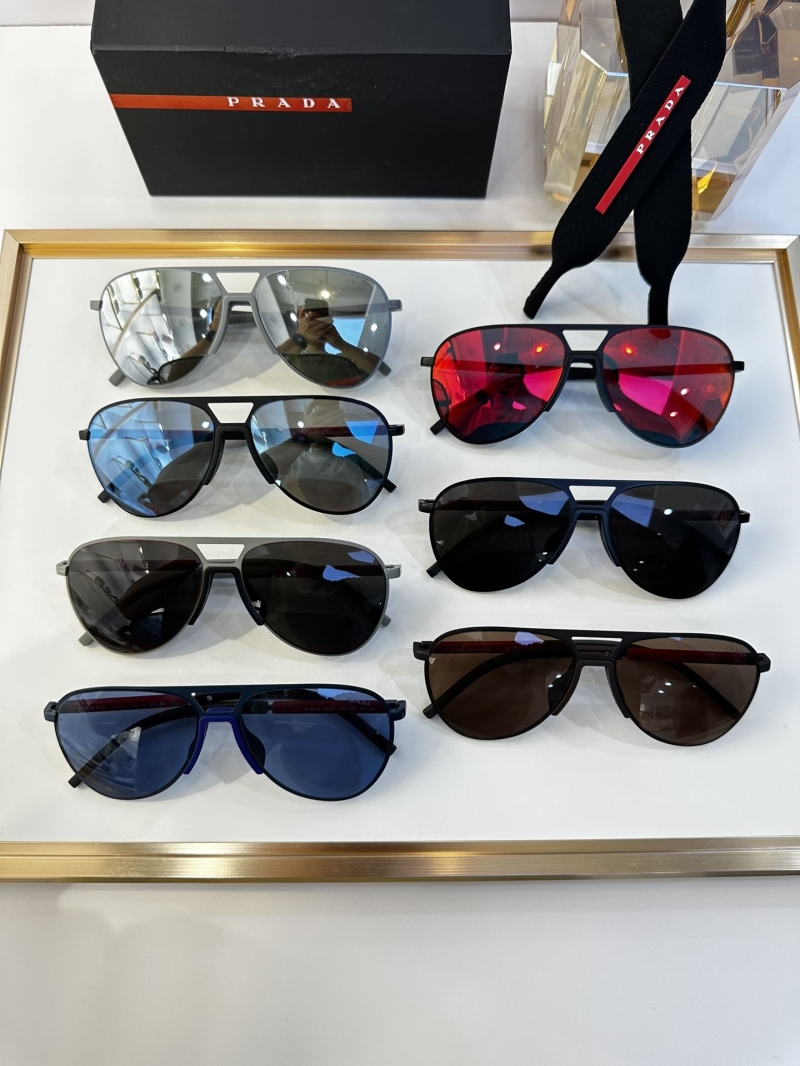 RAY BAN